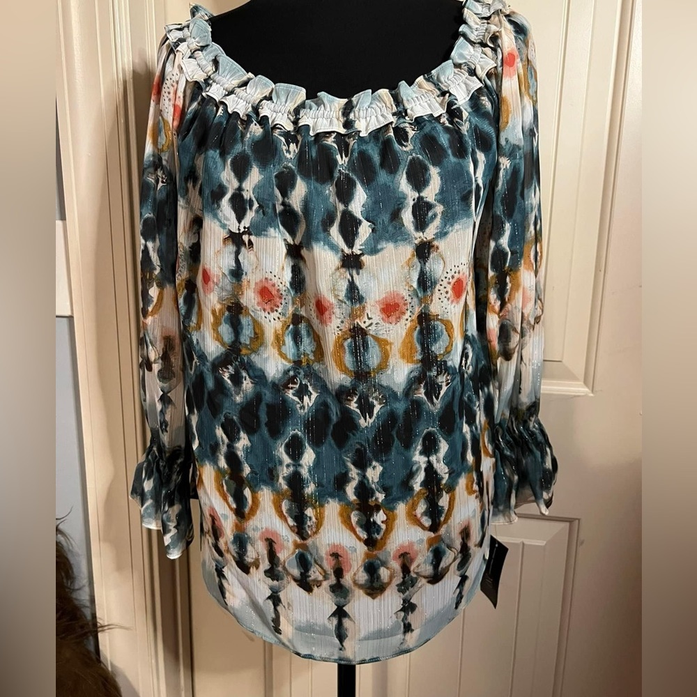 NWT- INC (Macys brand) size L - top